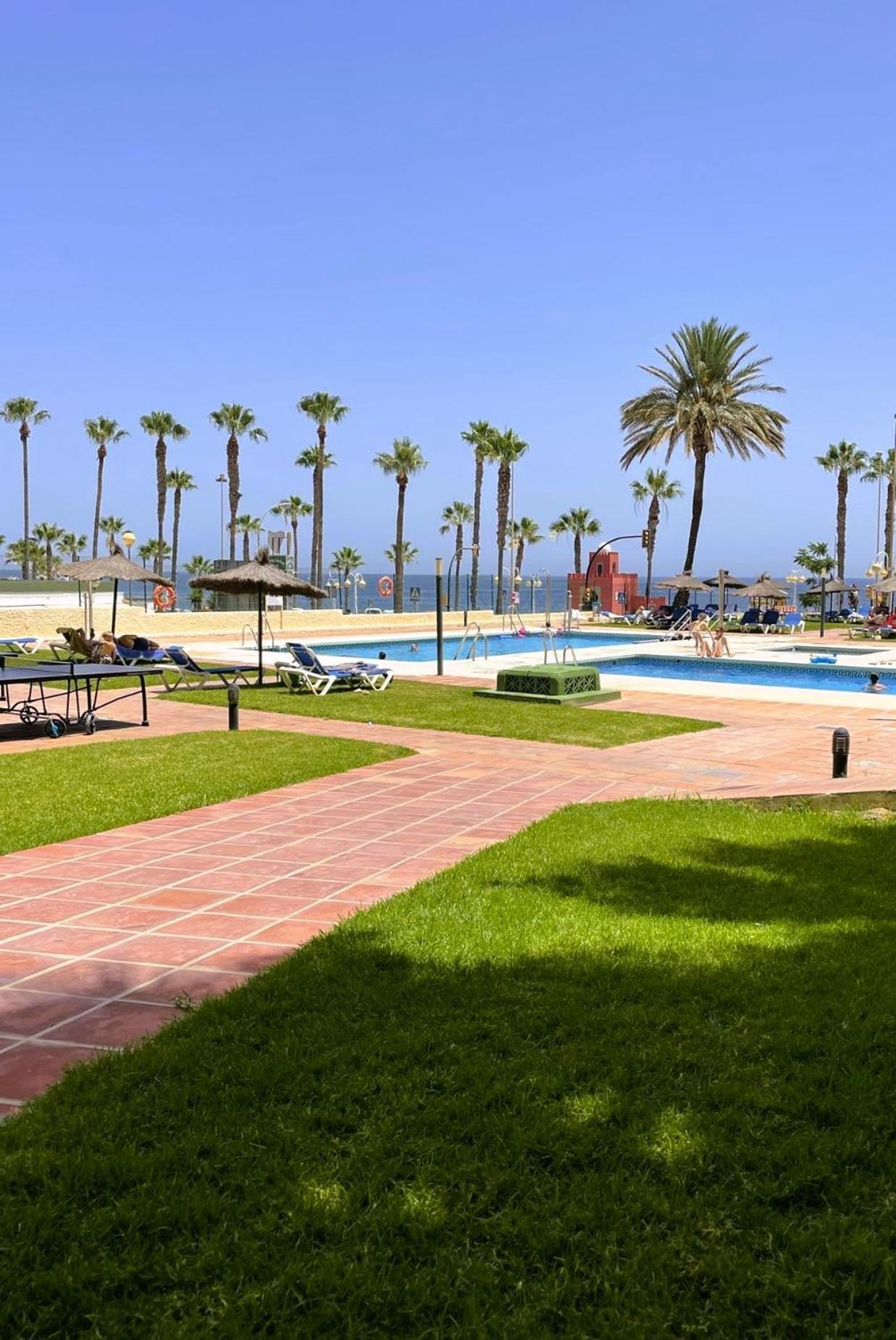 Апартаменты Aloha Playa Vistas Al Mar Бенальмадена Экстерьер фото