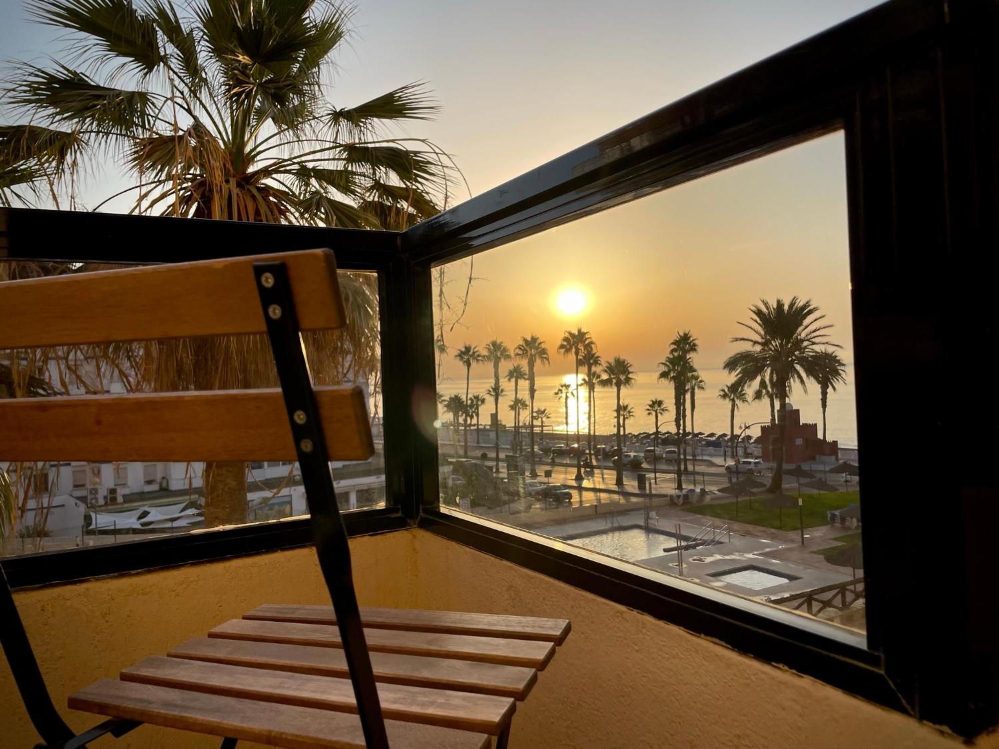 Апартаменты Aloha Playa Vistas Al Mar Бенальмадена Экстерьер фото
