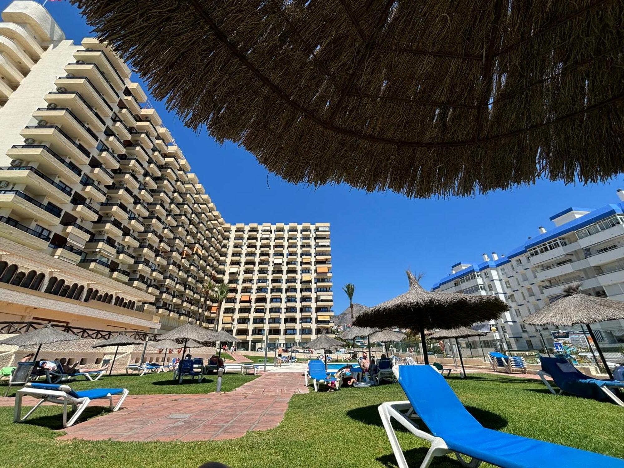 Апартаменты Aloha Playa Vistas Al Mar Бенальмадена Экстерьер фото