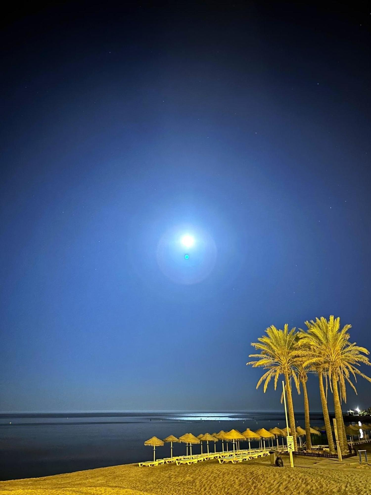 Апартаменты Aloha Playa Vistas Al Mar Бенальмадена Экстерьер фото